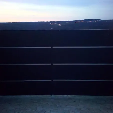 3 Caprichos-casa De Campo